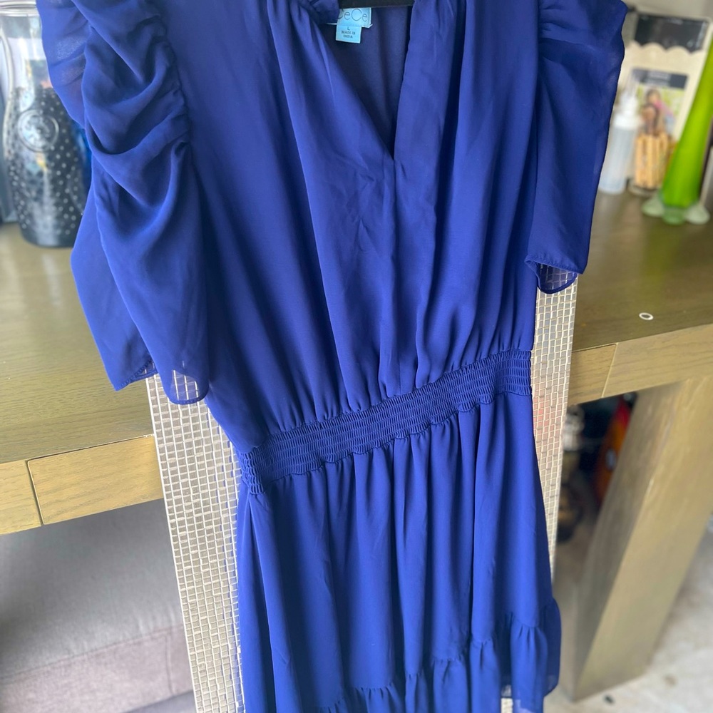 🌸 Stunning CeCe Blue Dress 👑 | Flowy, Flattering & Versatile - Picture 5 of 5